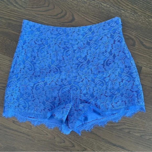 DVF Diane Von Furstenberg Fausta Lace Blue Cornflower High Rise Shorts - Picture 2 of 9